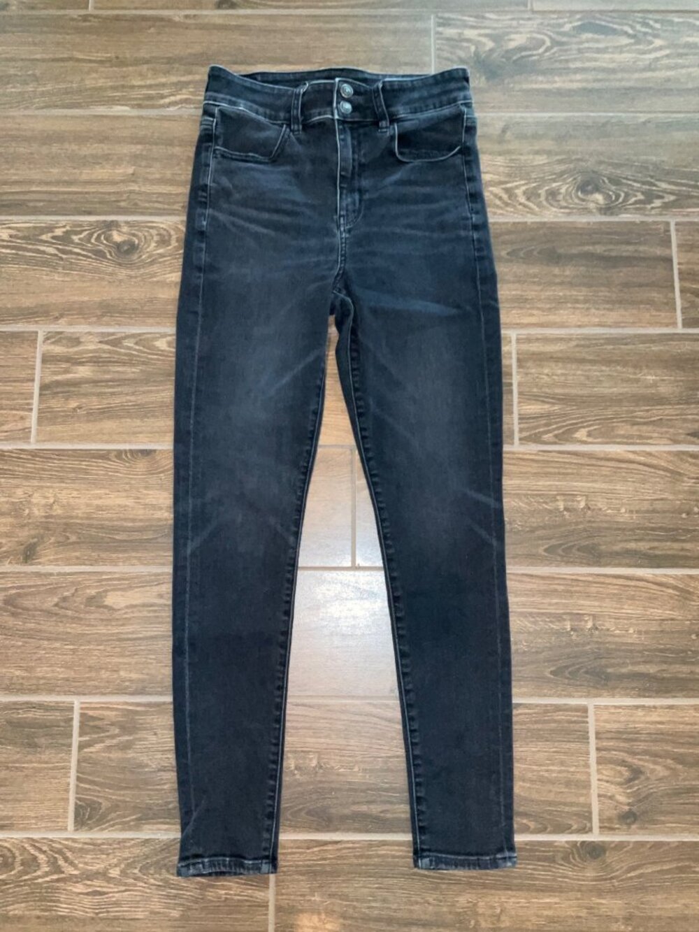 American Eagle size 8 Super HR Next Level Stretch Jeggings Black - Picture 2 of 6